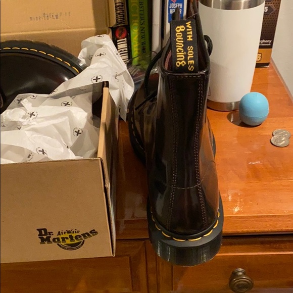 BRAND NEW Dr. MartensCheery Red AirWair - Picture 2 of 3